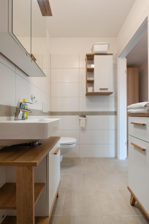 Gruene Ruhelage, 20 Minuten Ins Zentrum Und Parkgarage Appartement Vienne